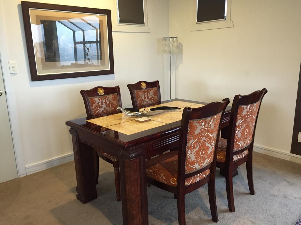 Lakeside City Apartments - Penthouse And Studio Rotorua Bagian luar foto