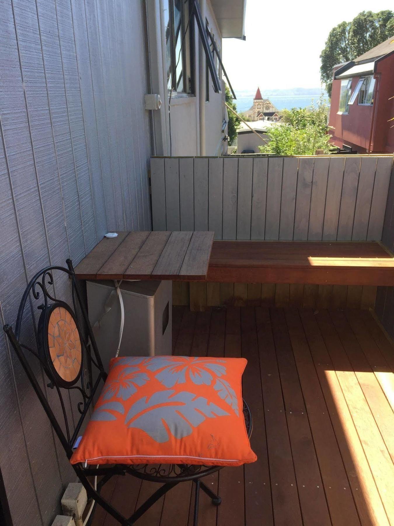 Lakeside City Apartments - Penthouse And Studio Rotorua Bagian luar foto