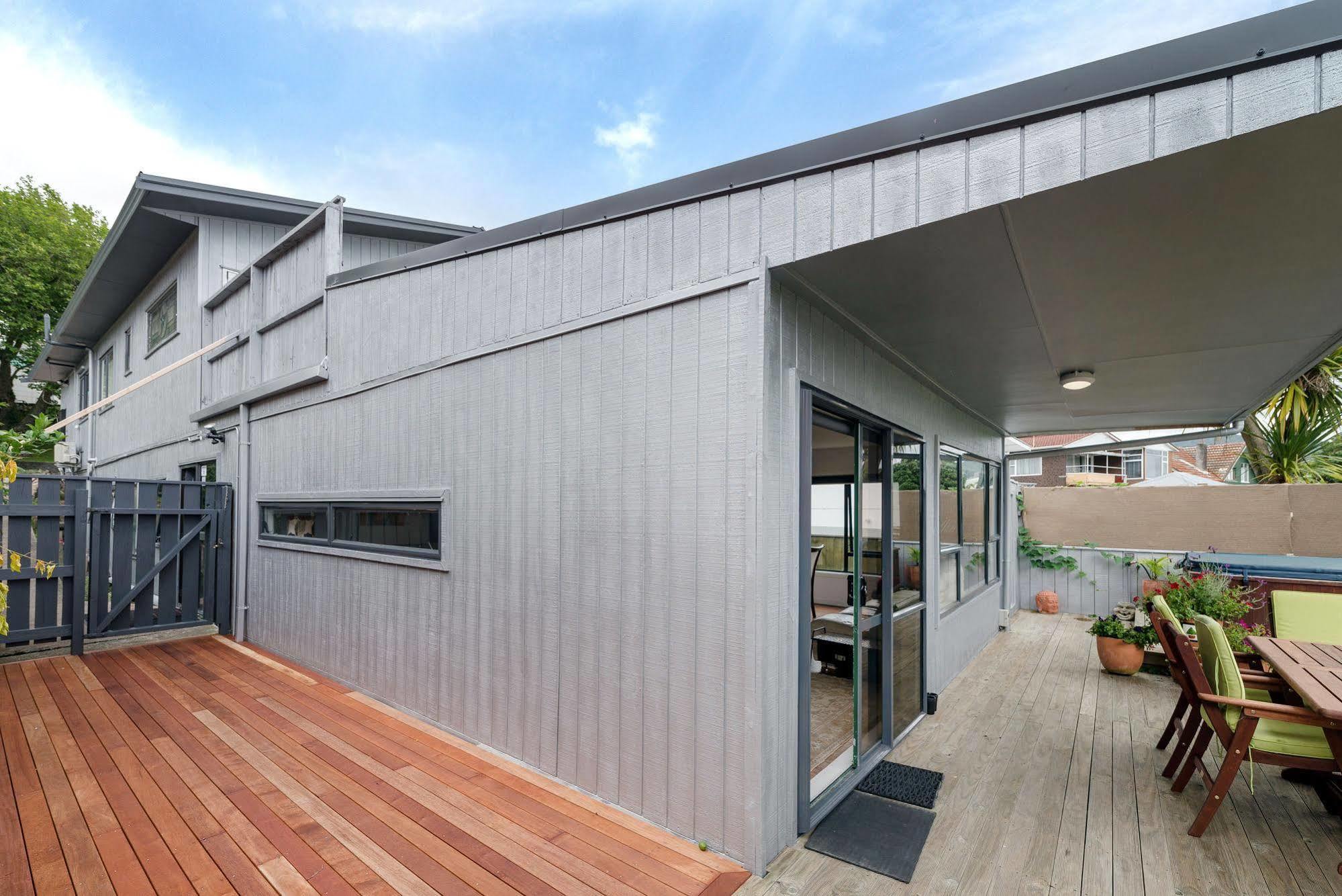 Lakeside City Apartments - Penthouse And Studio Rotorua Bagian luar foto