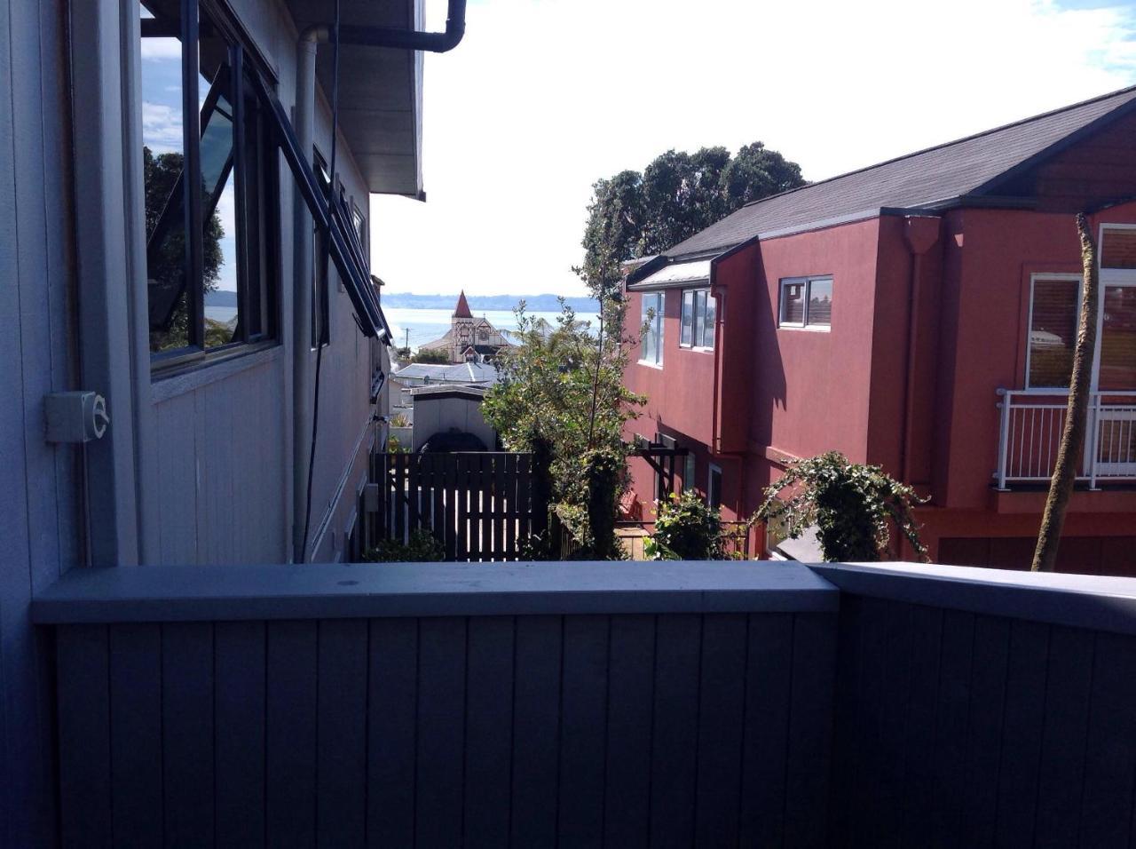 Lakeside City Apartments - Penthouse And Studio Rotorua Bagian luar foto