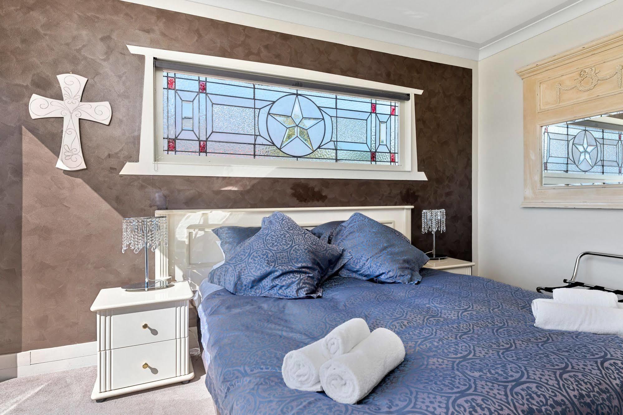 Lakeside City Apartments - Penthouse And Studio Rotorua Bagian luar foto